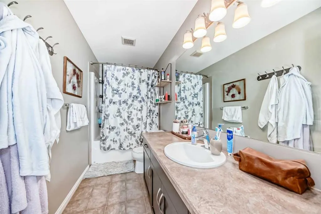 583 Keystone Chase W