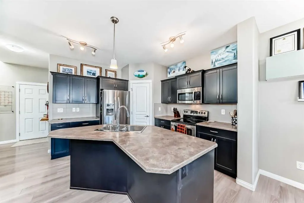 583 Keystone Chase W