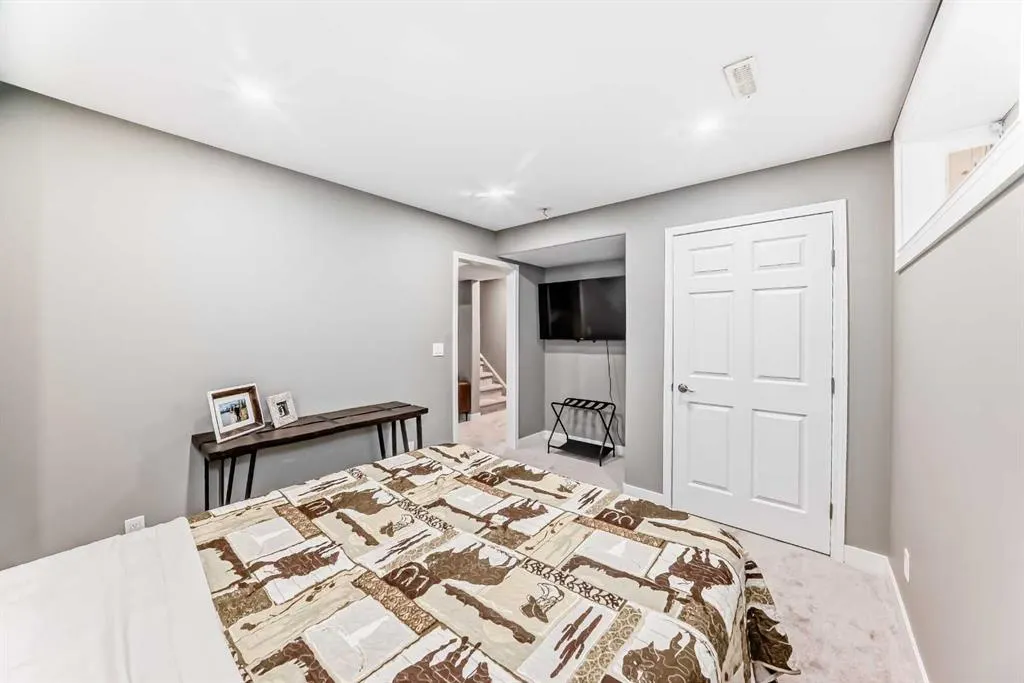 583 Keystone Chase W