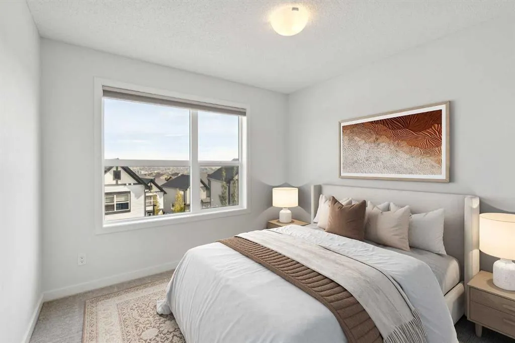 54 Evanscrest Manor NW