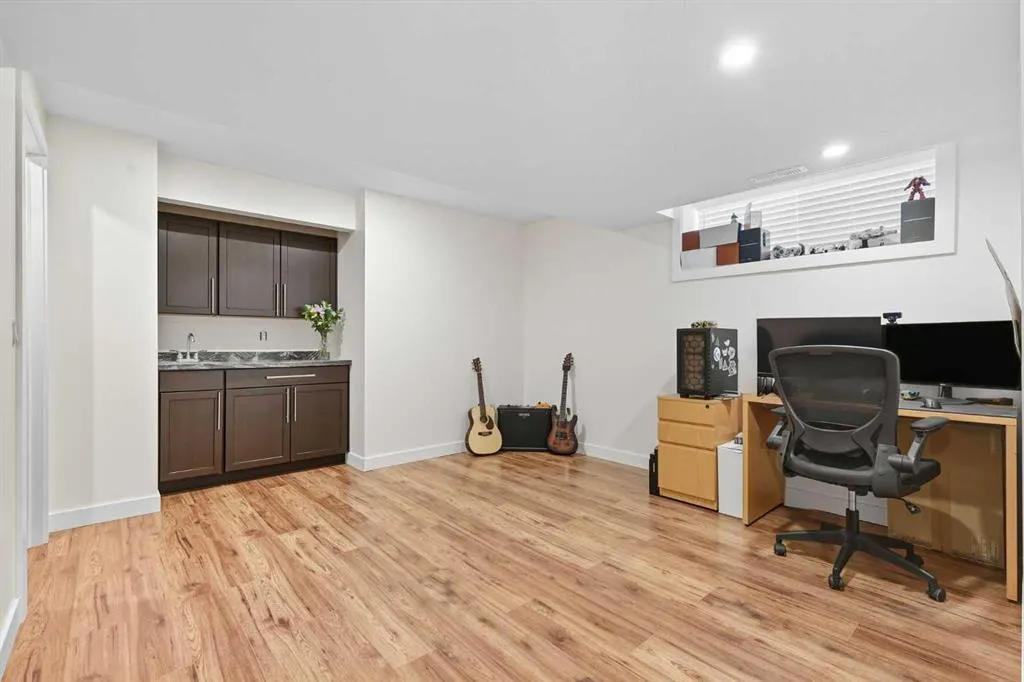 47 Covemeadow Close NE