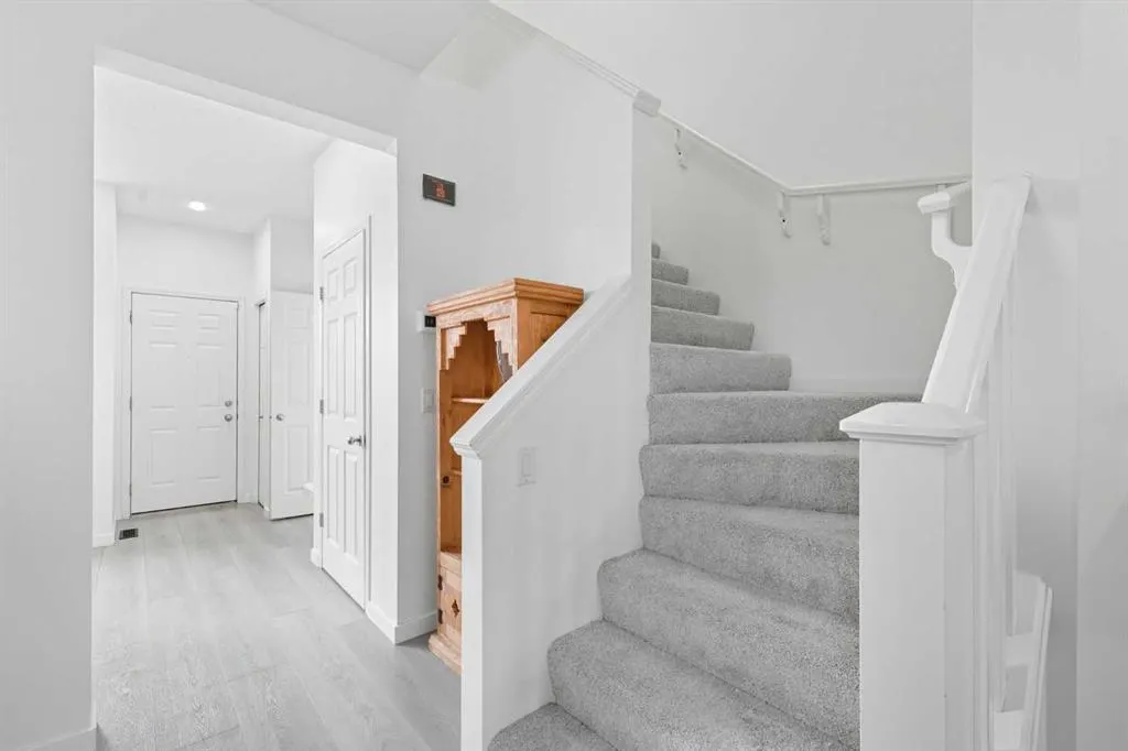 47 Covemeadow Close NE