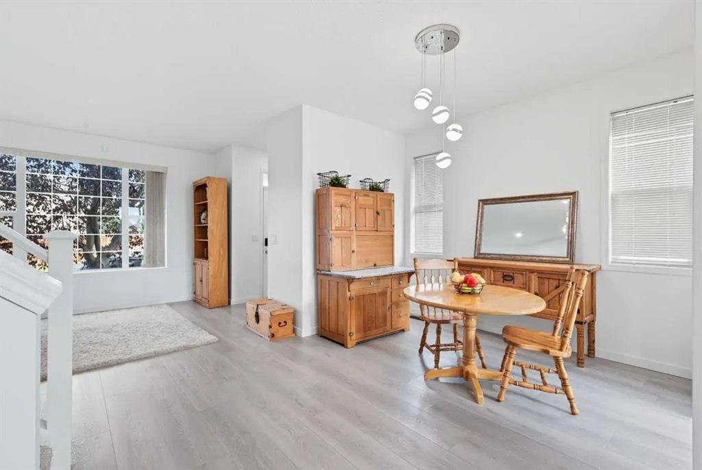 47 Covemeadow Close NE