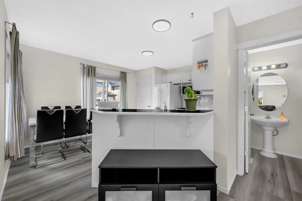 4 Saddlecreek Terrace NE