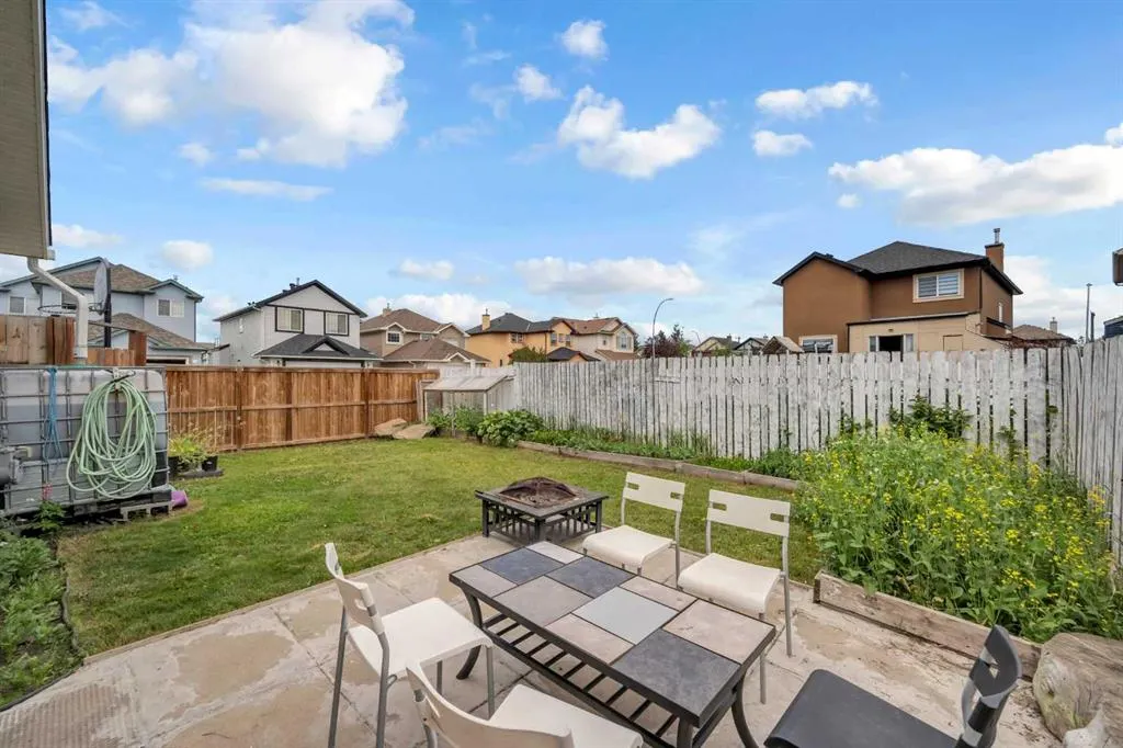 4 Saddlecreek Terrace NE