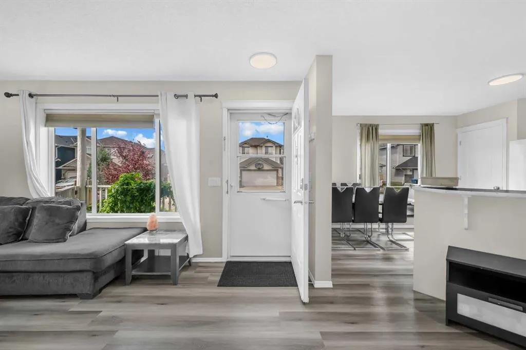 4 Saddlecreek Terrace NE