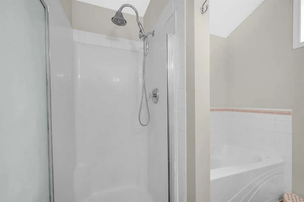4 Saddlecreek Terrace NE