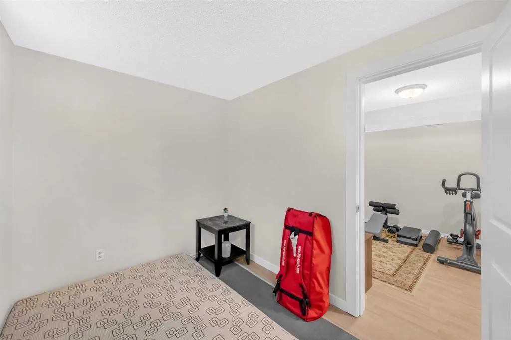 4 Saddlecreek Terrace NE