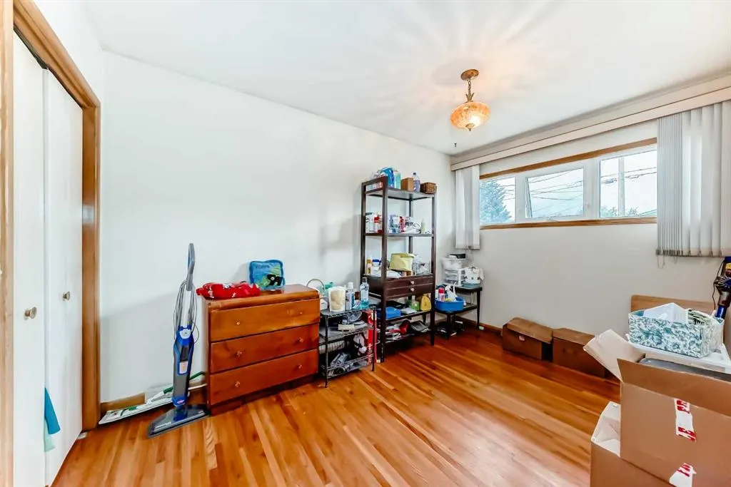 59 Rosewood Road NW