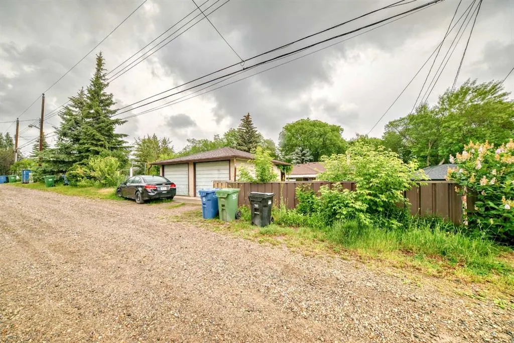 59 Rosewood Road NW