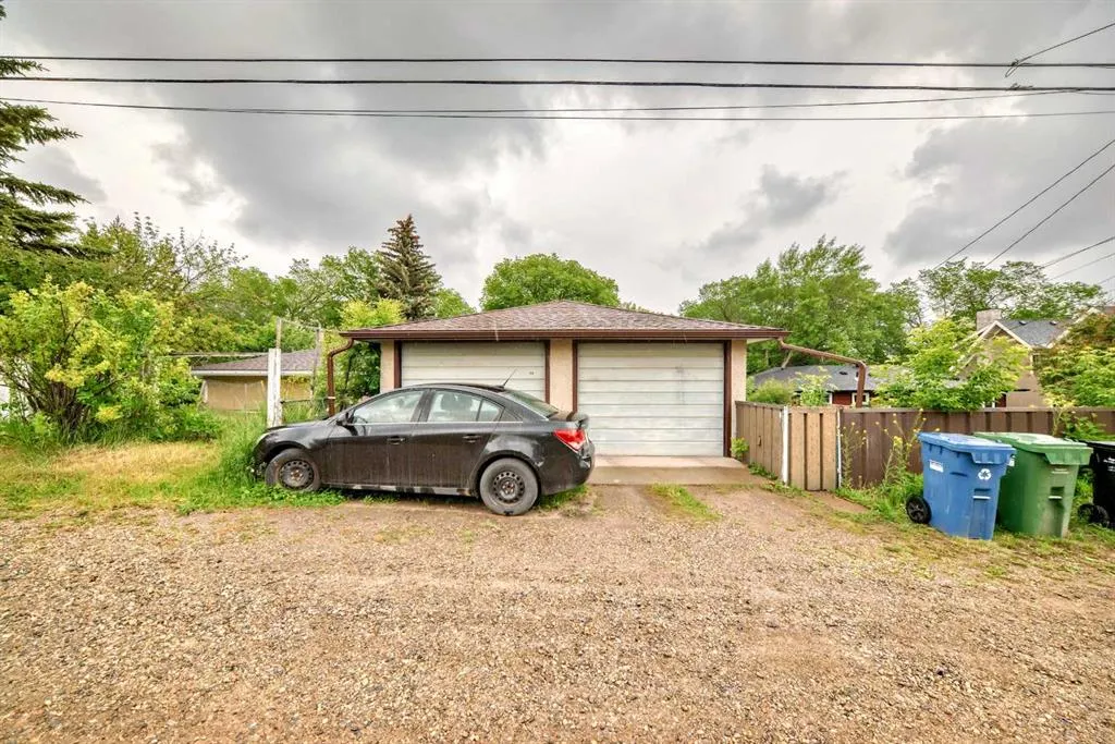 59 Rosewood Road NW
