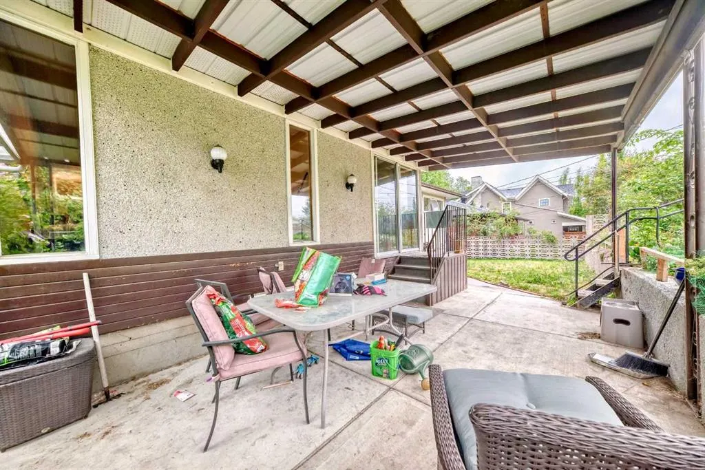 59 Rosewood Road NW