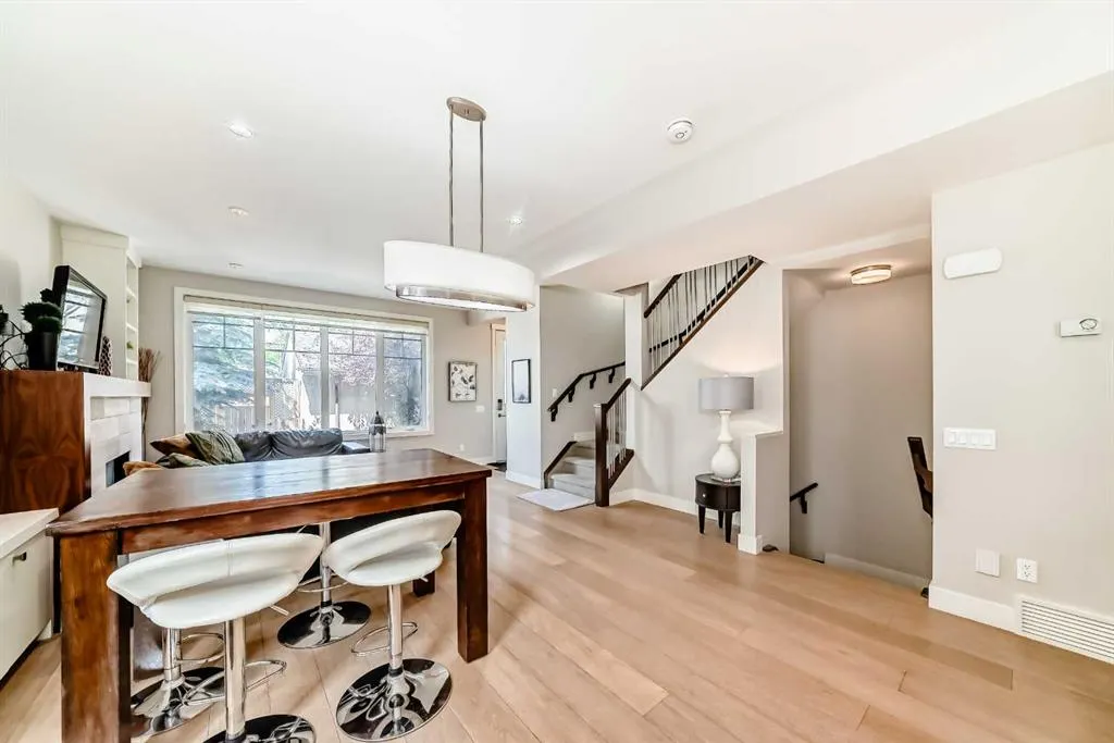 924 3 Avenue NW, #2