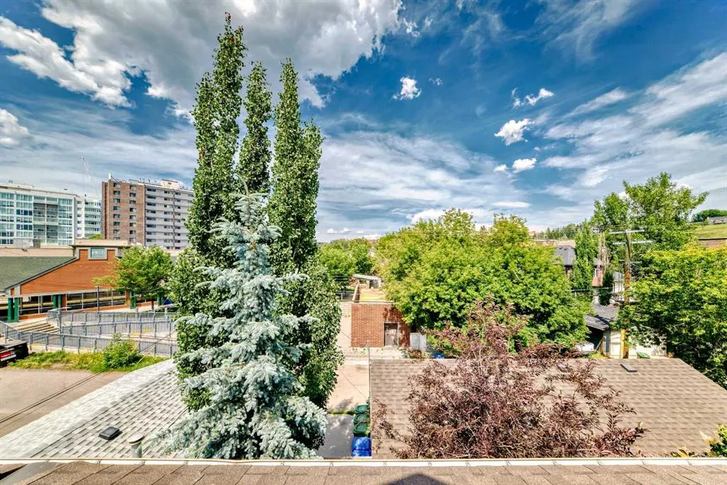924 3 Avenue NW, #2