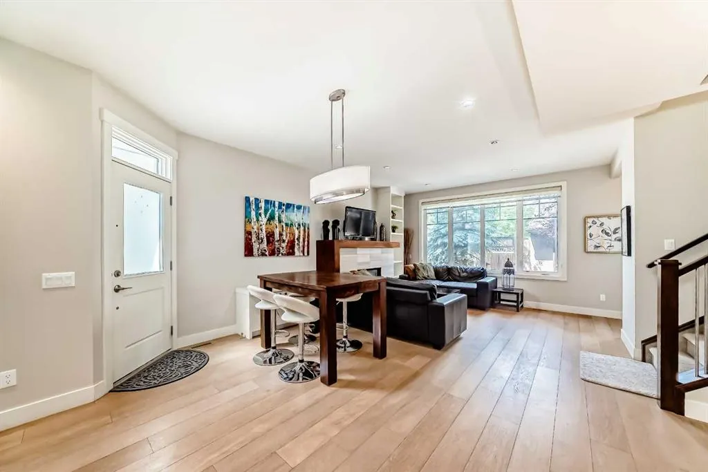 924 3 Avenue NW, #2