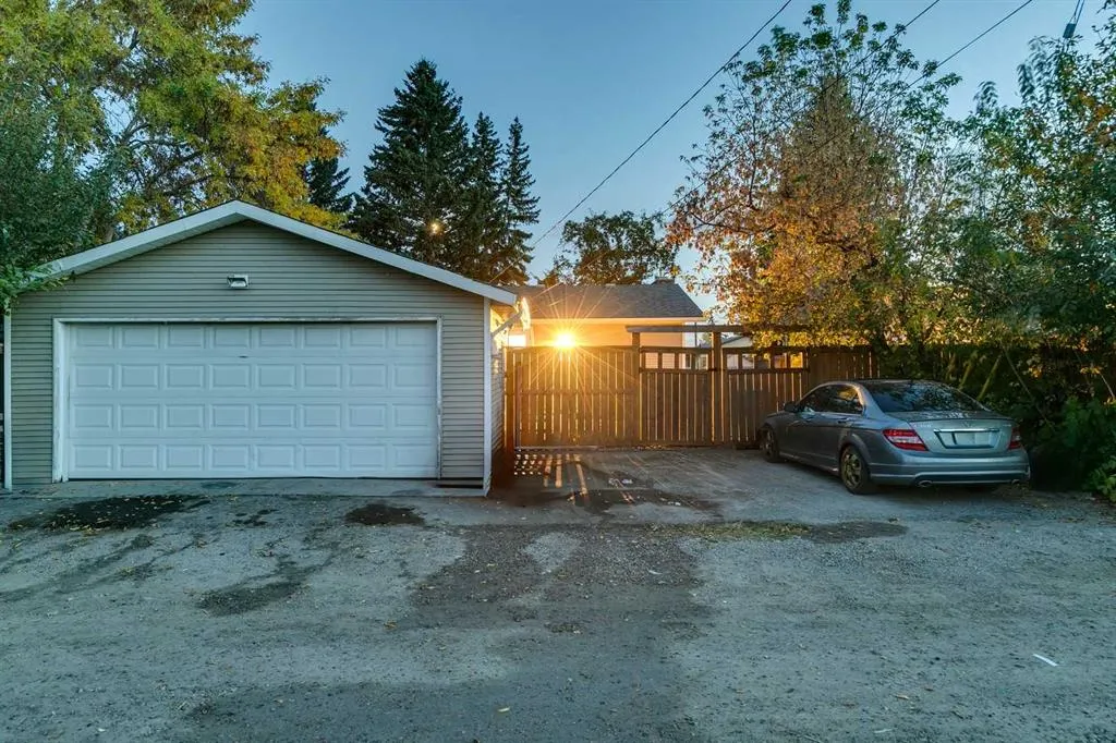 100 Allandale Close SE