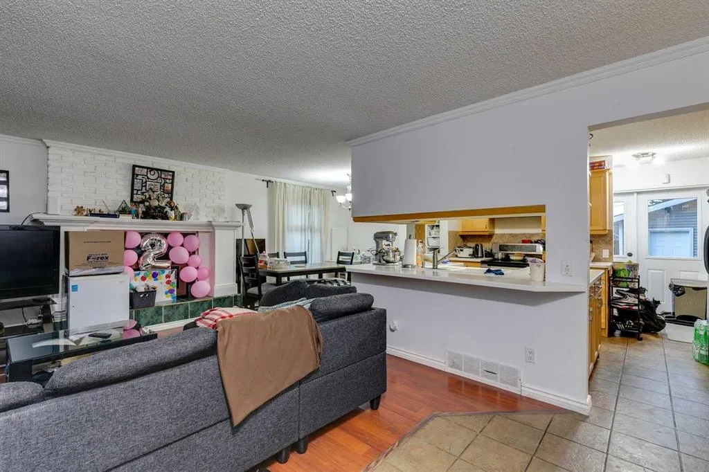 100 Allandale Close SE