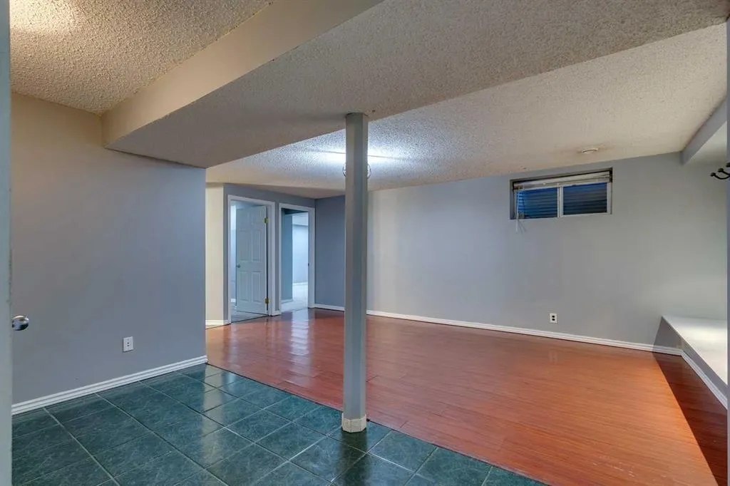 100 Allandale Close SE
