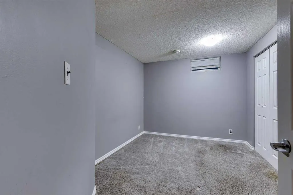 100 Allandale Close SE