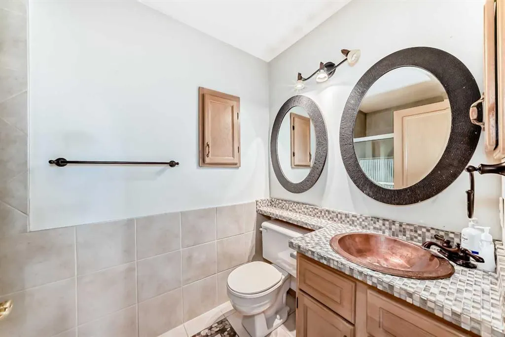 135 Canterbury Court SW