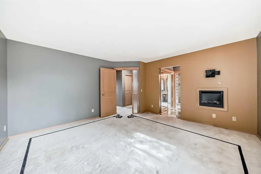135 Canterbury Court SW