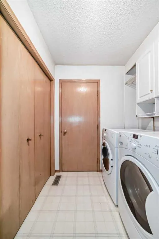 135 Canterbury Court SW