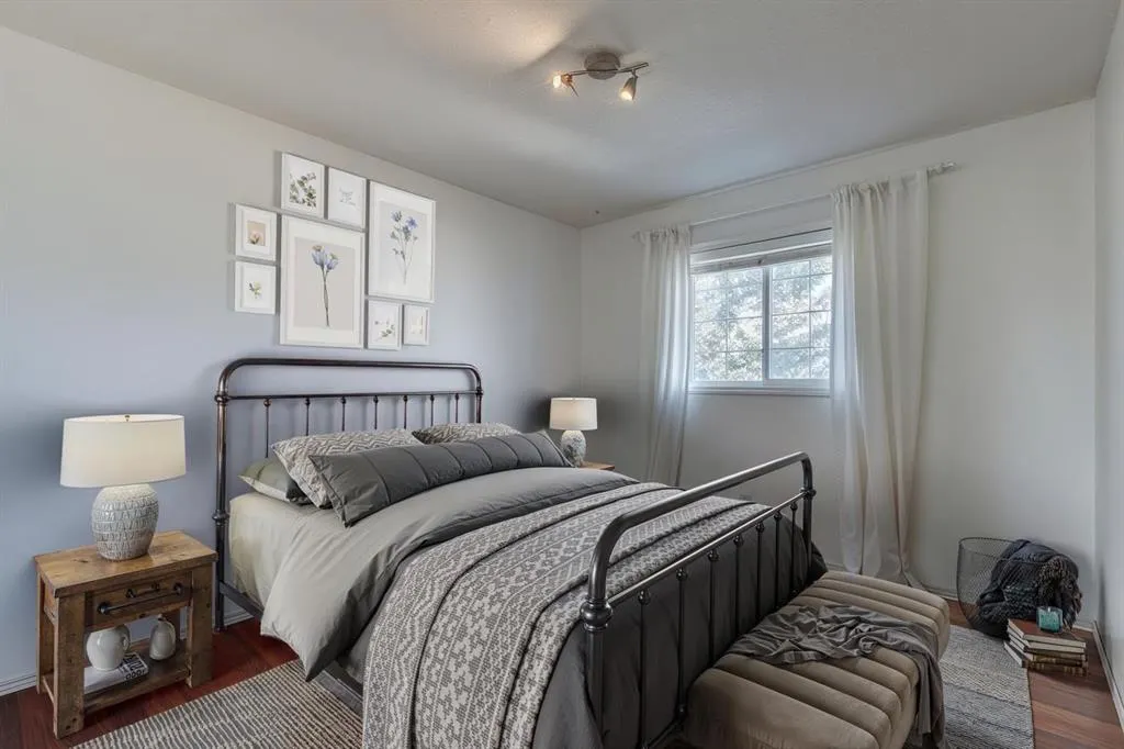 1145 Sunlake Link SE