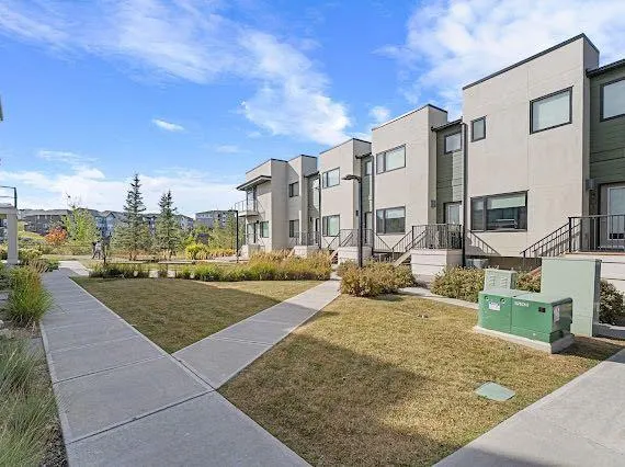 214 Sherwood Square NW, #414
