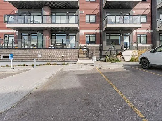 214 Sherwood Square NW, #414