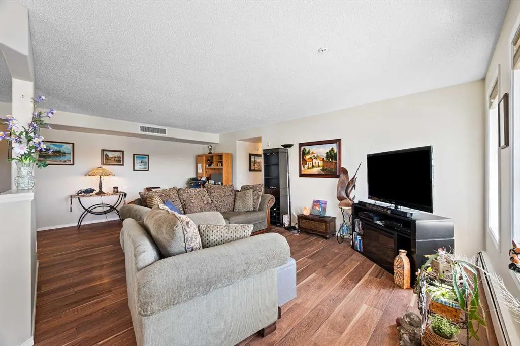 5120 48 Street, #206