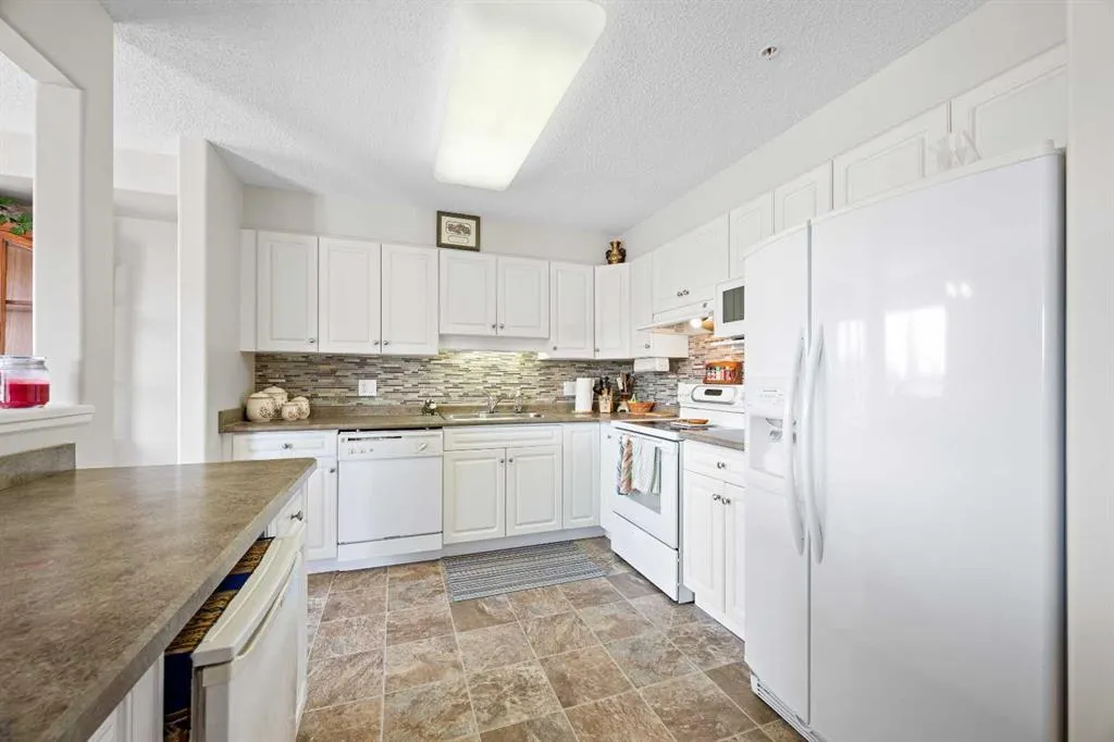 5120 48 Street, #206
