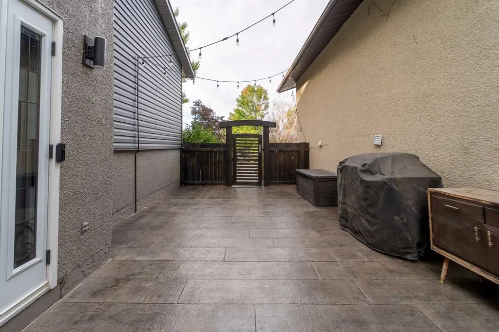 826 Columbia Boulevard W