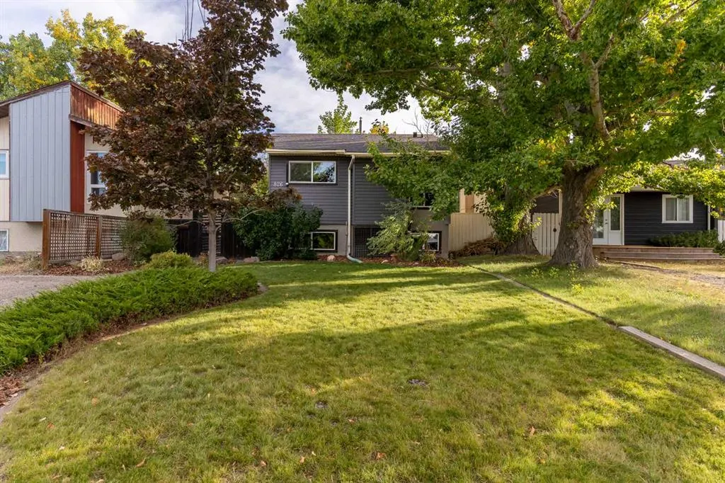826 Columbia Boulevard W