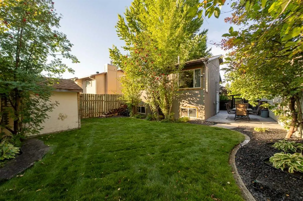 826 Columbia Boulevard W