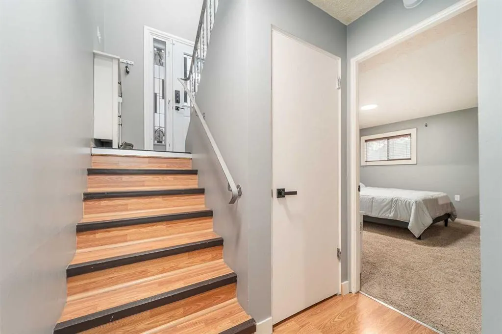 826 Columbia Boulevard W