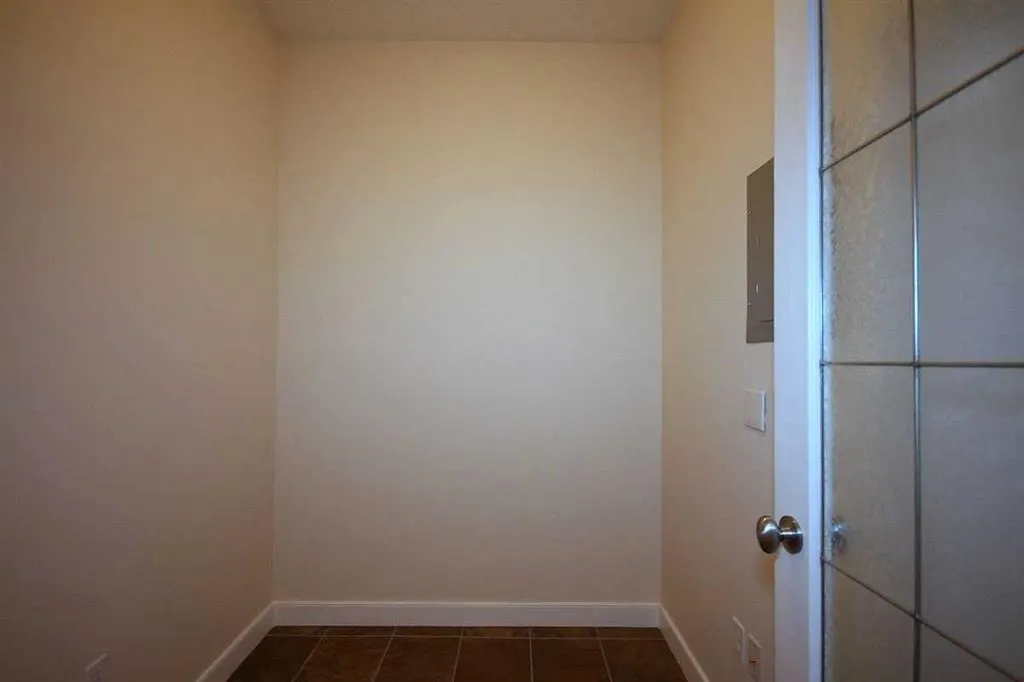 30 Discovery Ridge Close SW, #518