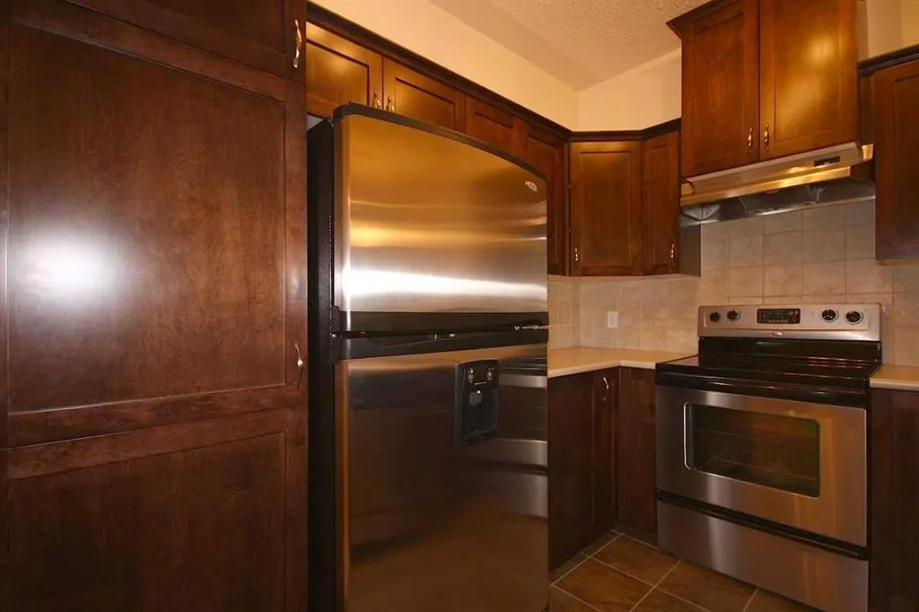 30 Discovery Ridge Close SW, #518