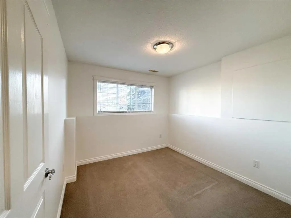 4833 52 Street, #201