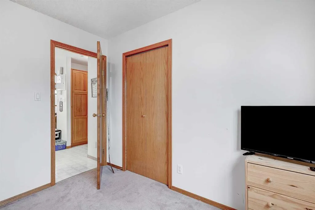 10816 STERN CRES