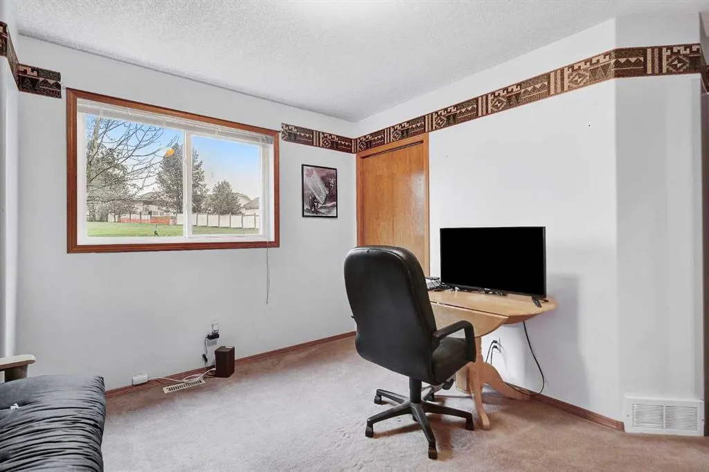 10816 STERN CRES