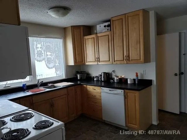 10850 98 AVE