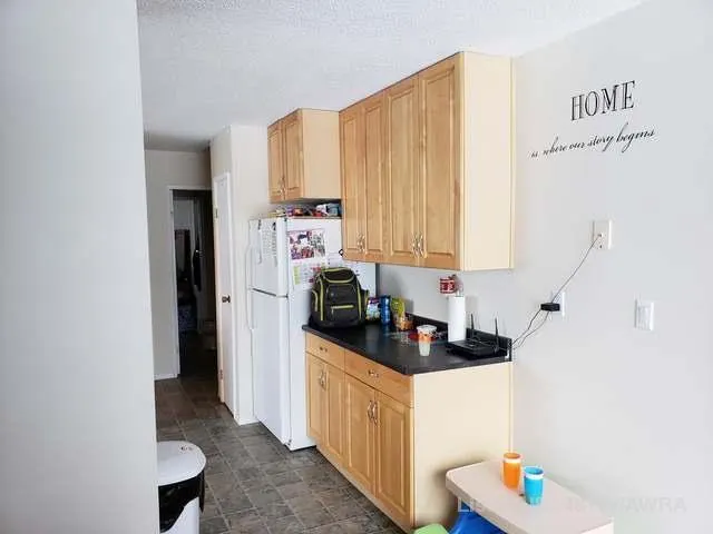 10850 98 AVE