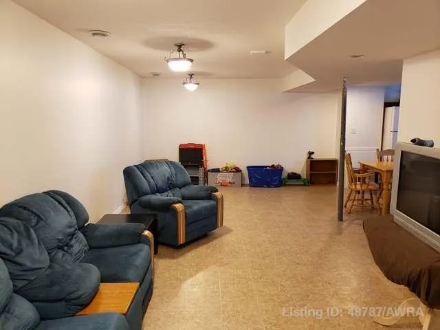 10850 98 AVE