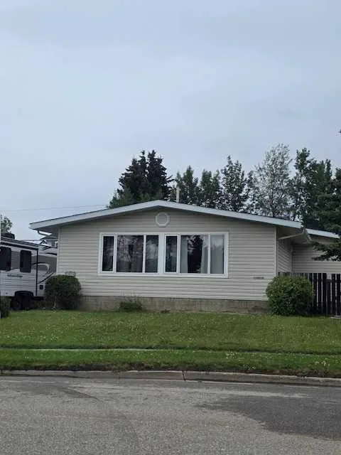 10850 98 AVE