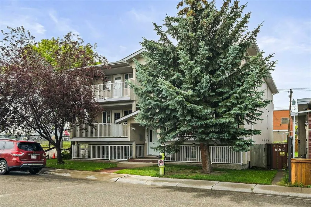 1723 37 Street SE, #201