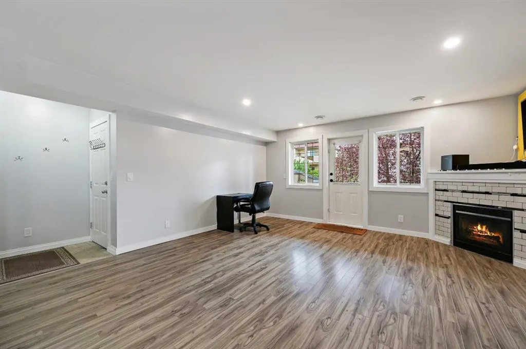 1723 37 Street SE, #201
