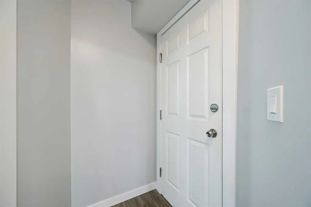 1723 37 Street SE, #201