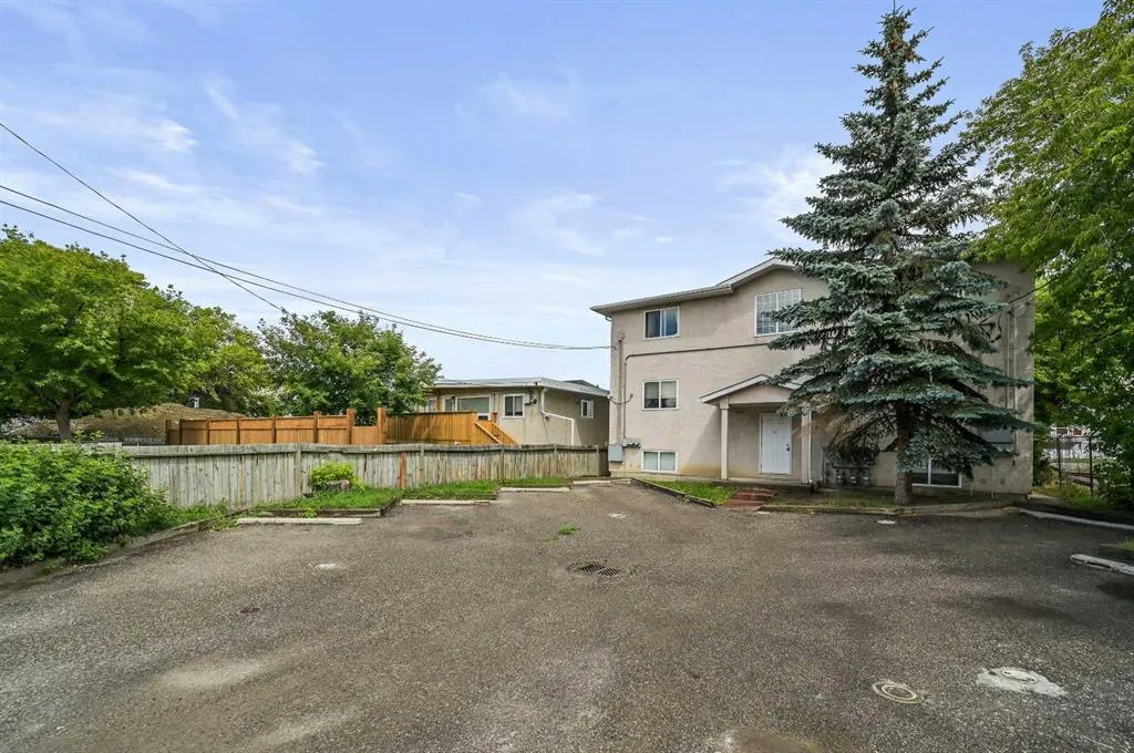 1723 37 Street SE, #201
