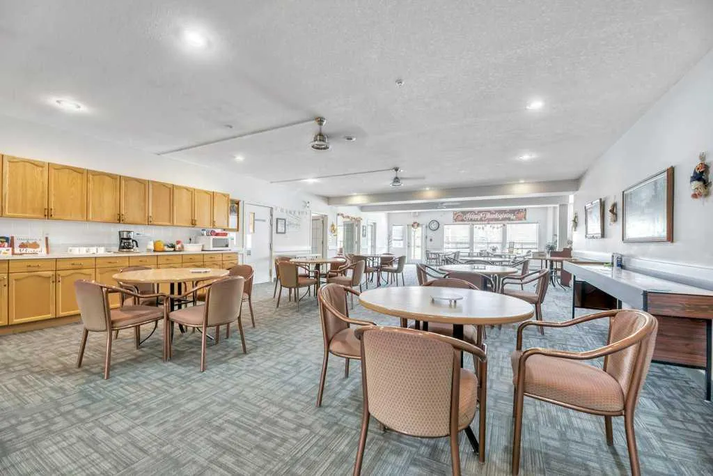 3 Parklane Way, #102