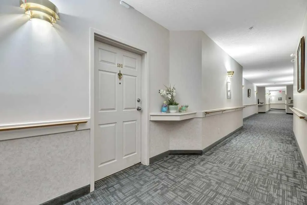 3 Parklane Way, #102